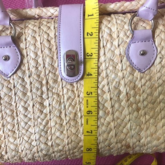 🎉HP🎉 💜💜💜 Woven Rattan Latch Satchel 💜💜💜 - Picture 7 of 13
